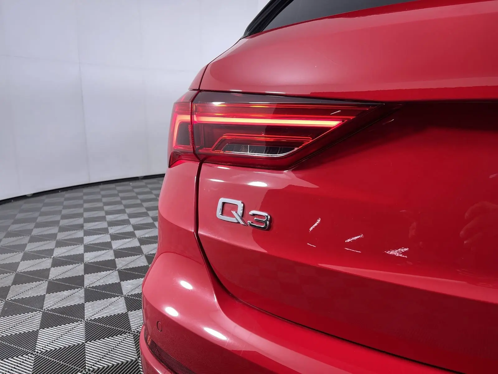 2022 Audi Q3 Premium Plus 40 TFSI photo 21