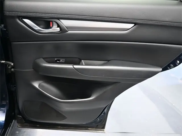 2021 Mazda CX-5 Touring photo 32
