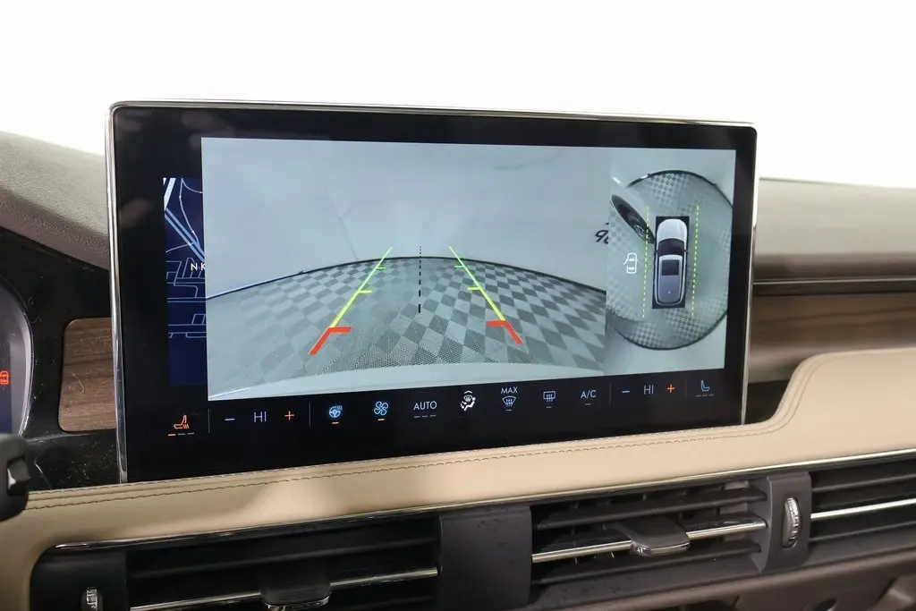 2024 Lincoln Corsair Reserve photo 3