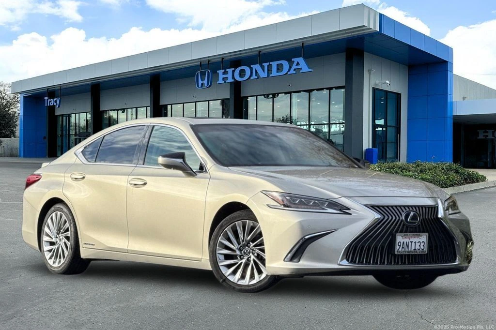 2021 Lexus ES Hybrid 300h Luxury