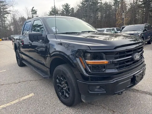 2024 Ford F-150 XLT photo 2