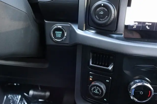 2025 Ford F-150 XLT photo 29