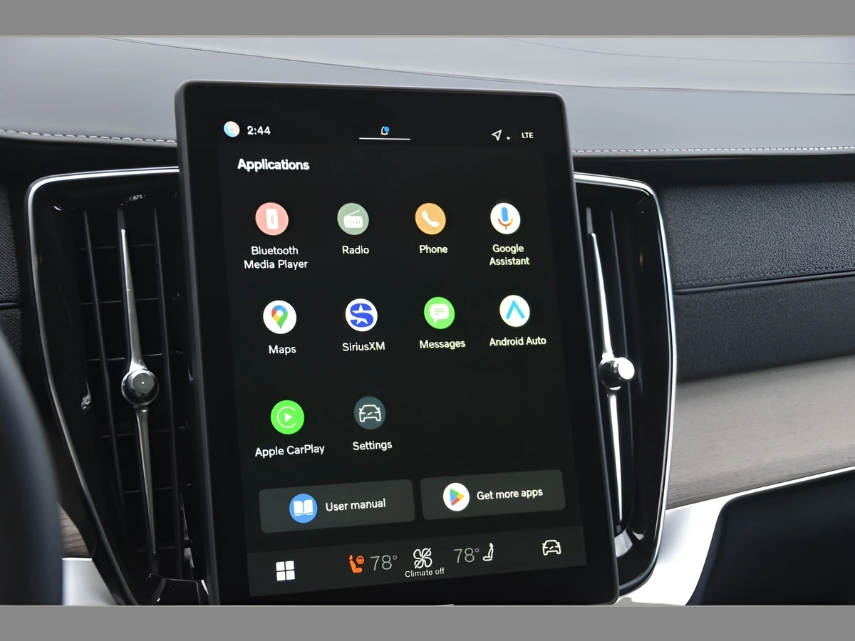 2026 Volvo XC90 Plus - Photo 16