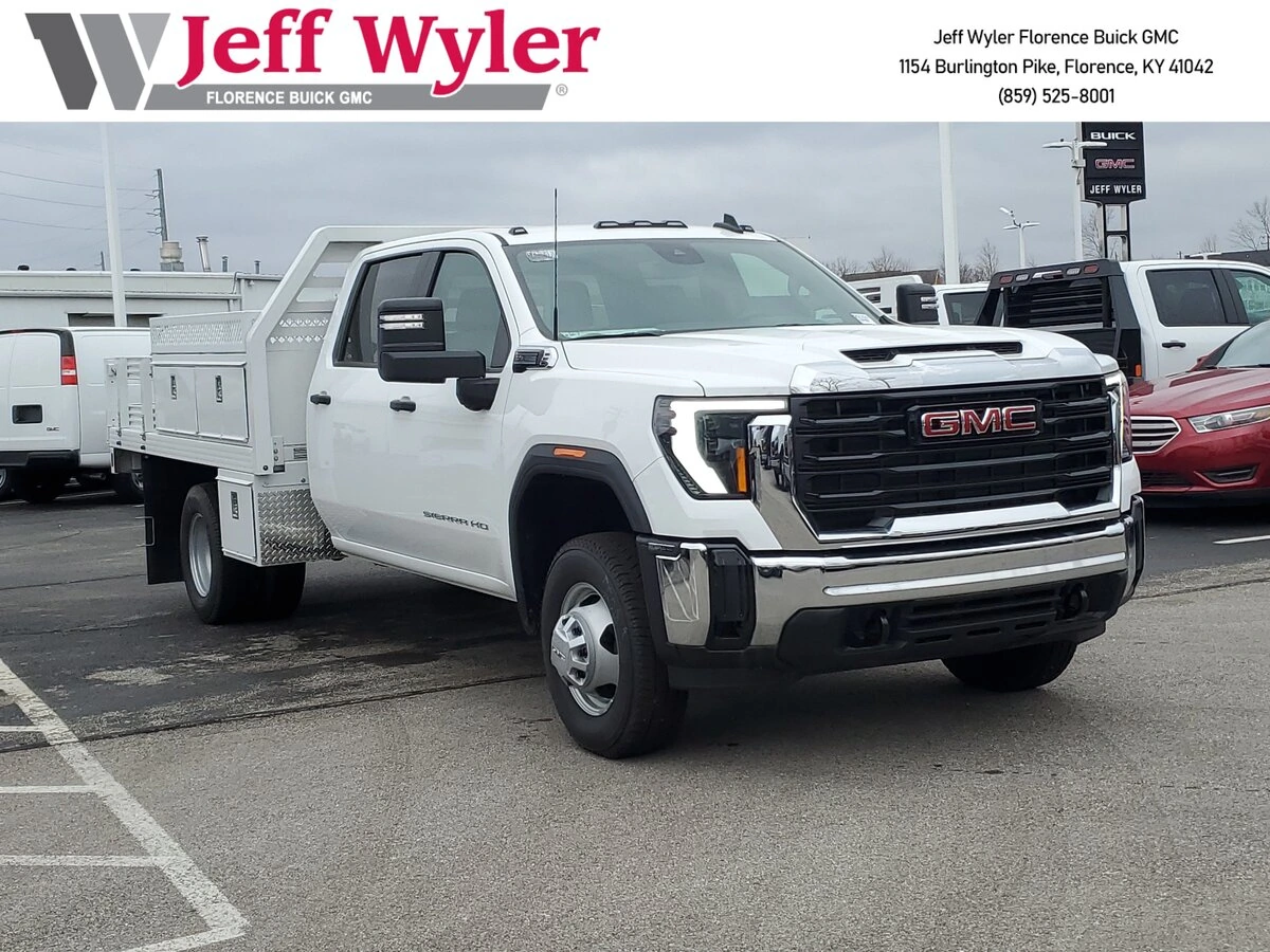 2025 GMC Sierra 3500 Chassis Cab