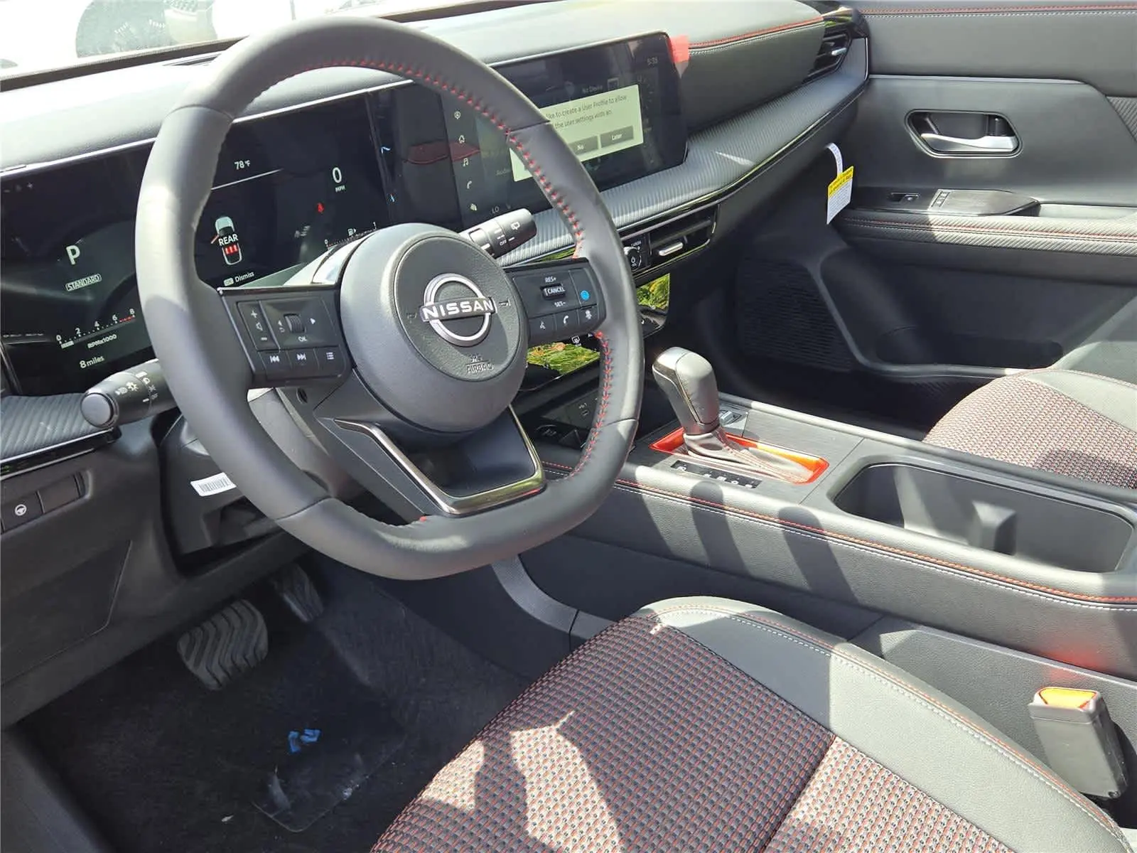 2025 Nissan Kicks SR photo 8