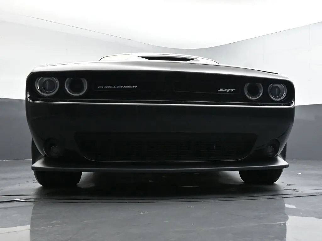 2016 Dodge Challenger SRT8 392 photo 25