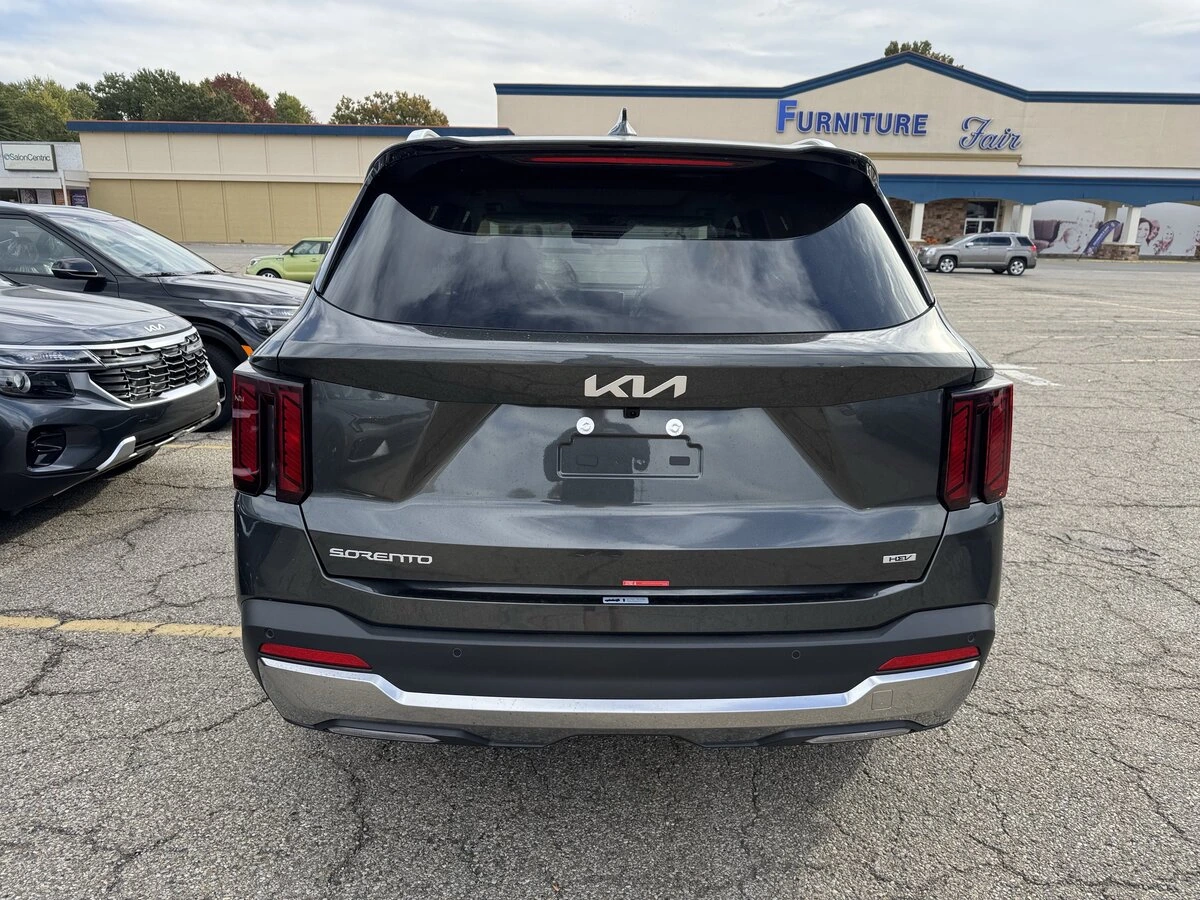 2026 Kia Sorento EX Hybrid - Photo 9