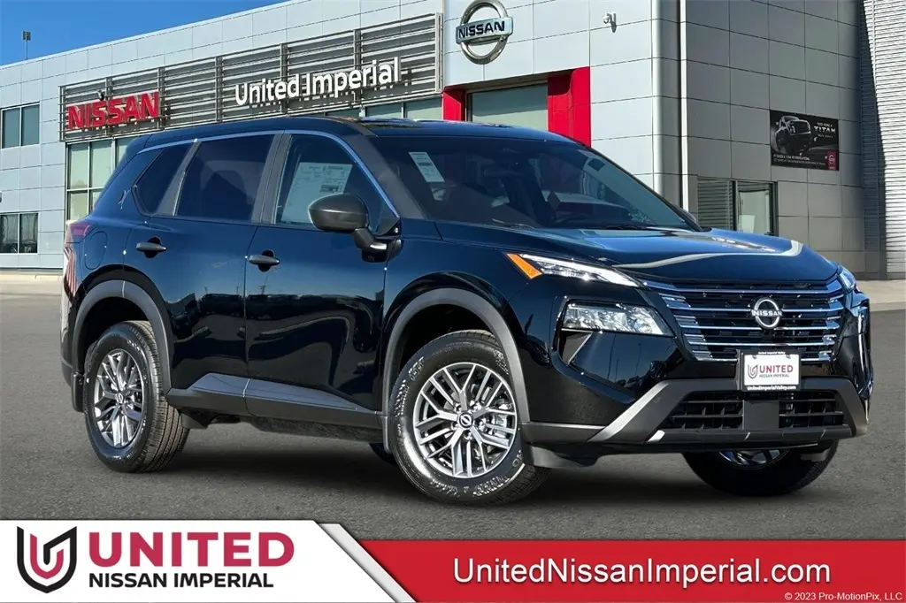 2026 Nissan Rogue S's photo