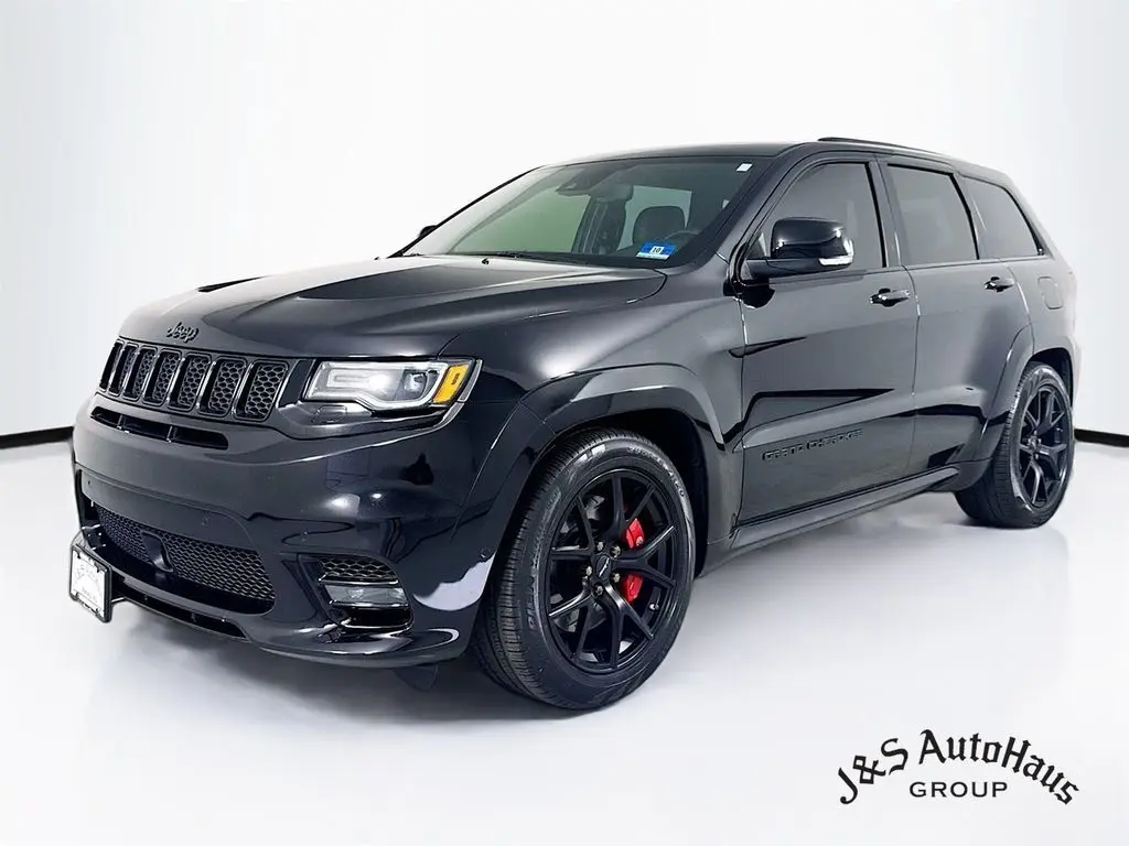 2020 Jeep Grand Cherokee SRT8 photo 3