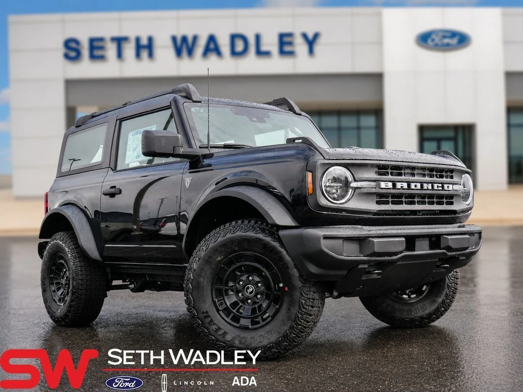 2026 Ford Bronco Base 4x4's photo