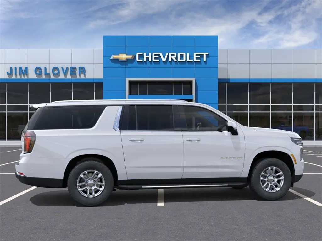 2026 Chevrolet Suburban LS photo 5