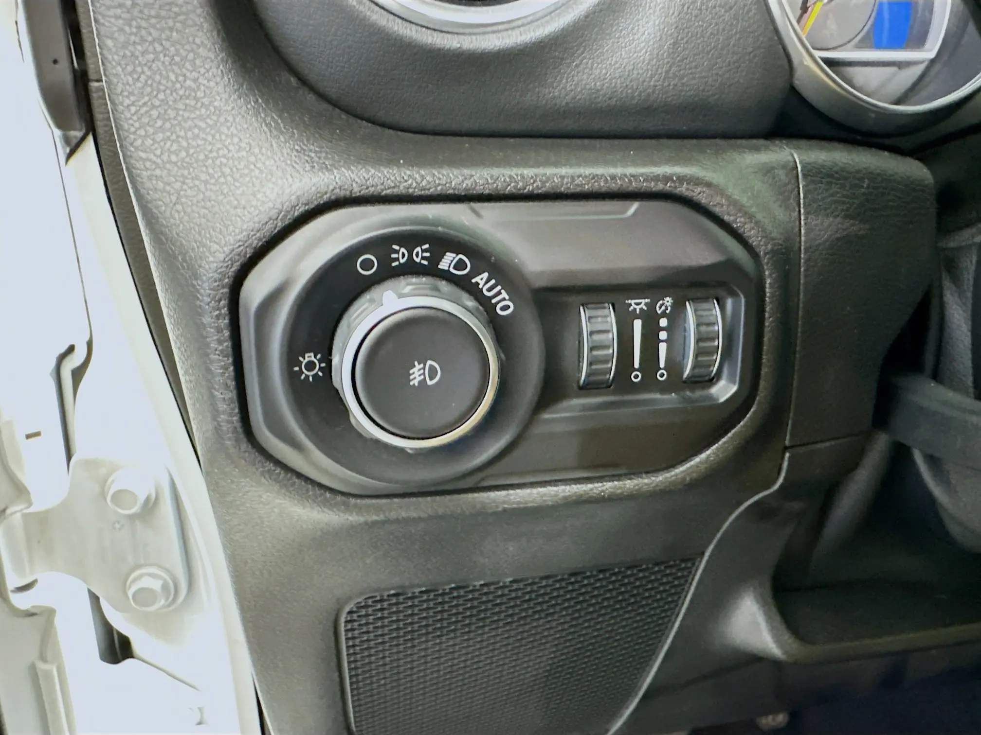 2019 Jeep Wrangler Unlimited Sahara photo 21