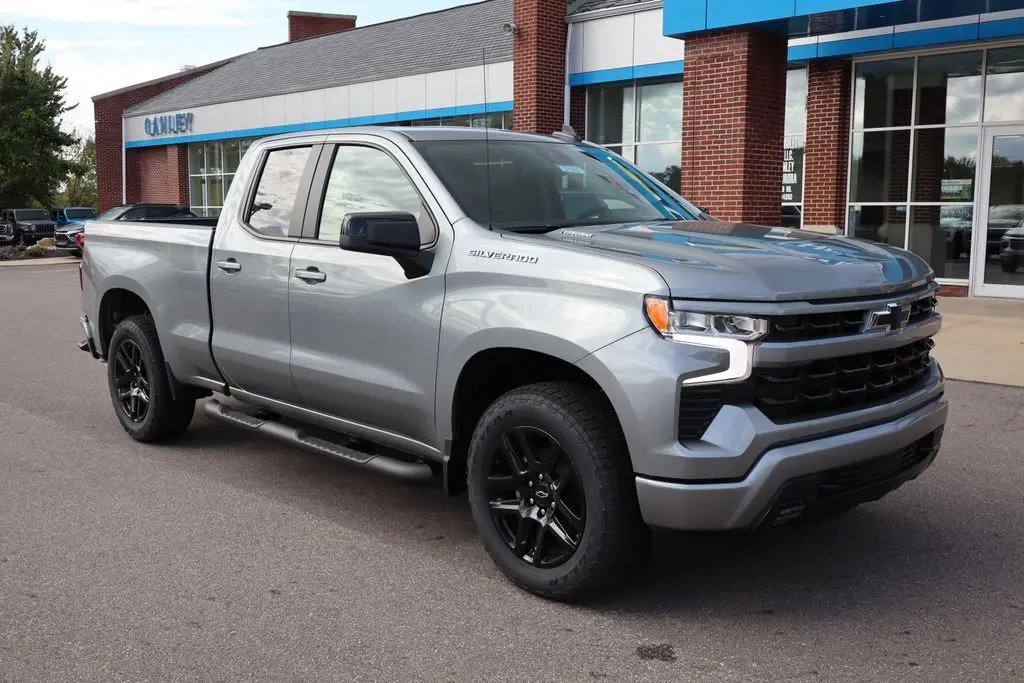 2026 Chevrolet Silverado 1500 RST photo 3