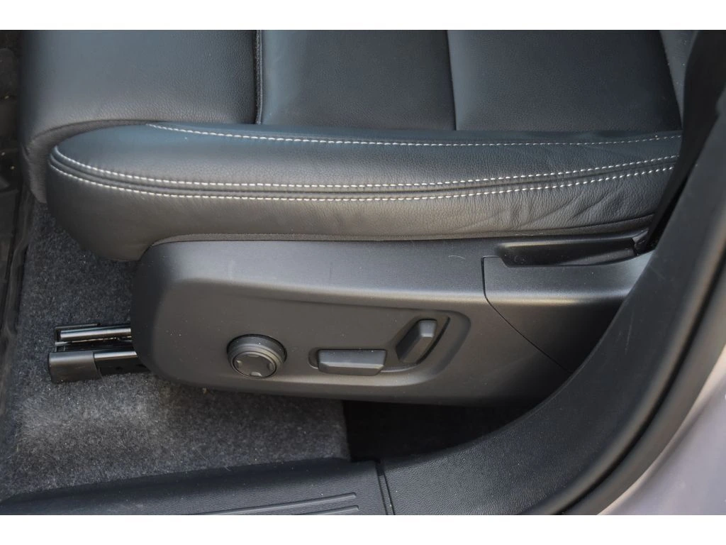 2026 Volvo - image 34