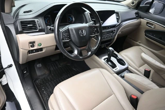 2020 Honda Pilot EX-L - Photo 13
