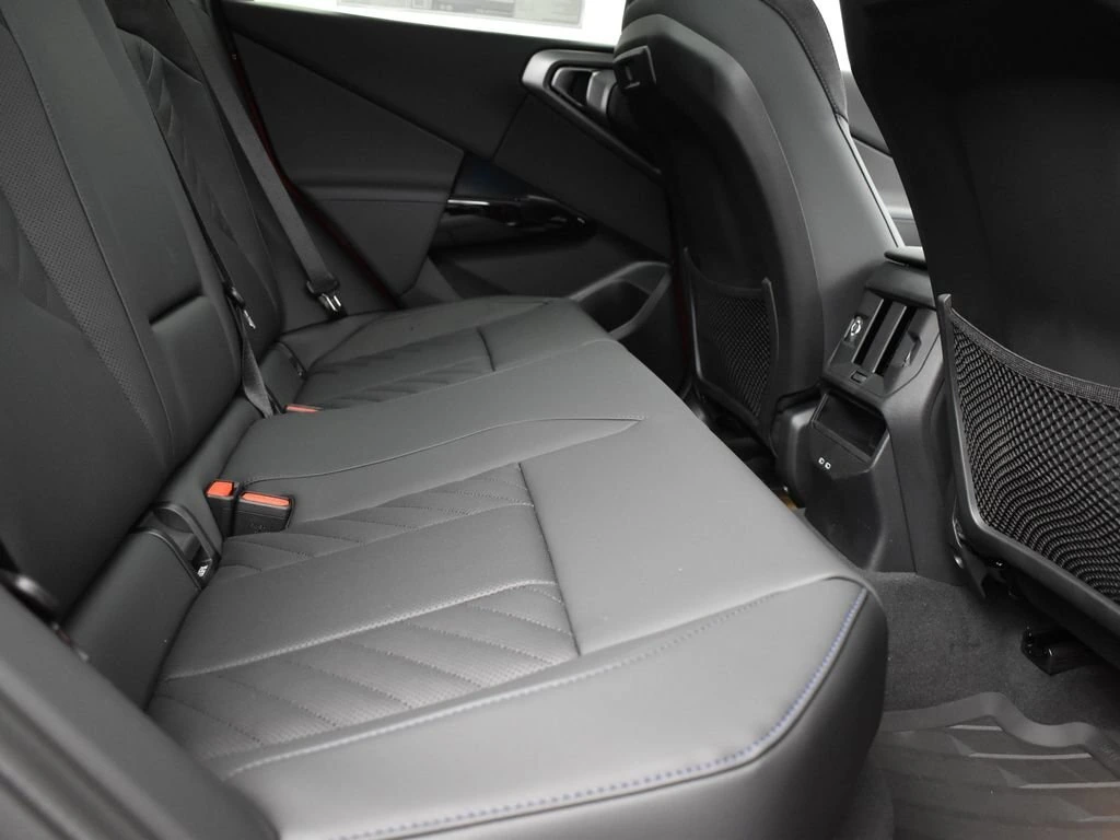 2026 BMW X3 30 - Photo 21