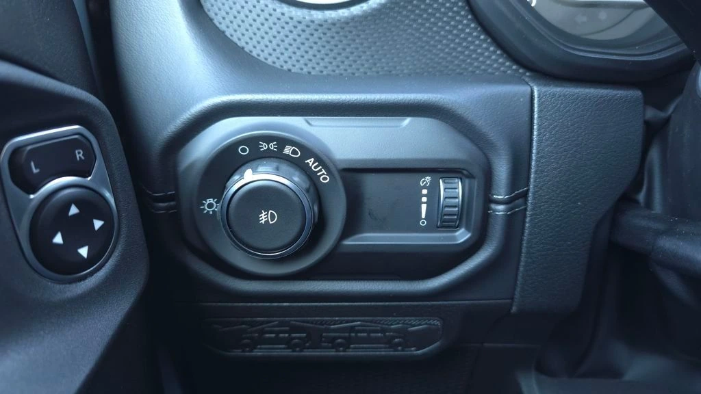2026 Jeep Wrangler 4-Door Rubicon - Photo 28