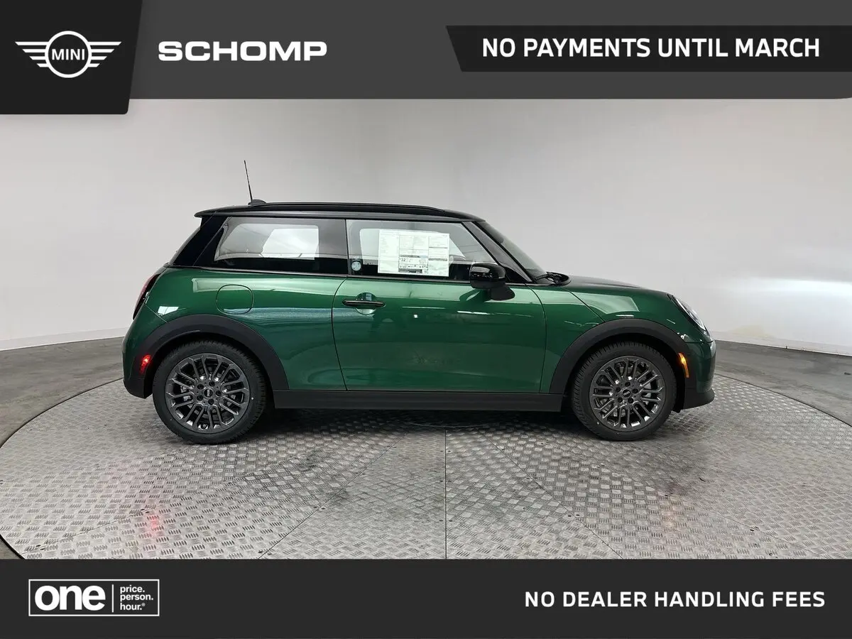 2026 MINI Hardtop 2 Door's photo