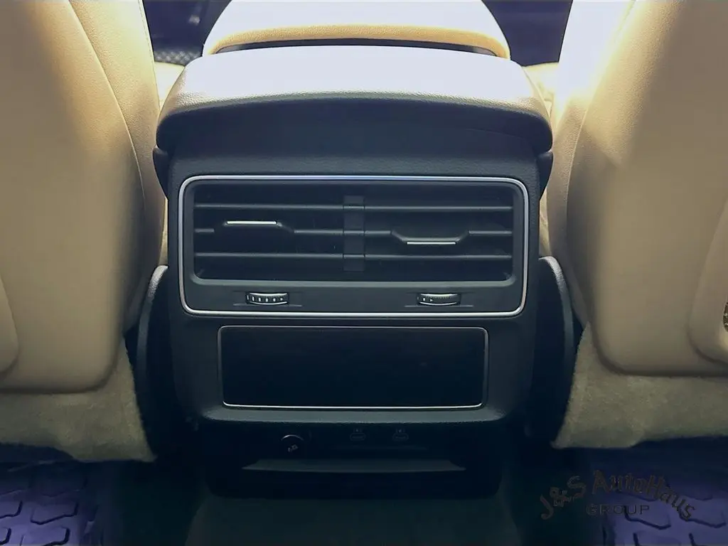 2022 Audi Q7 55 Premium Plus photo 27