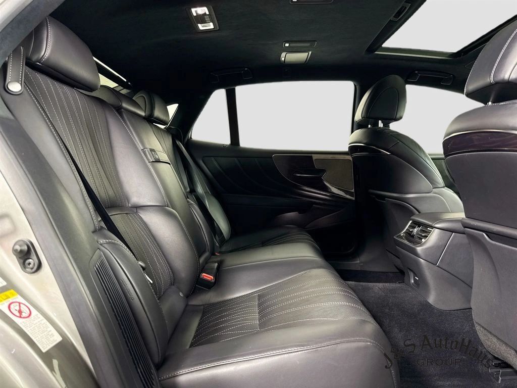 2019 Lexus LS Hybrid 500h - Photo 36