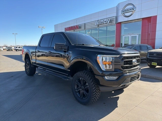 2021 Ford F-150 XLT's photo