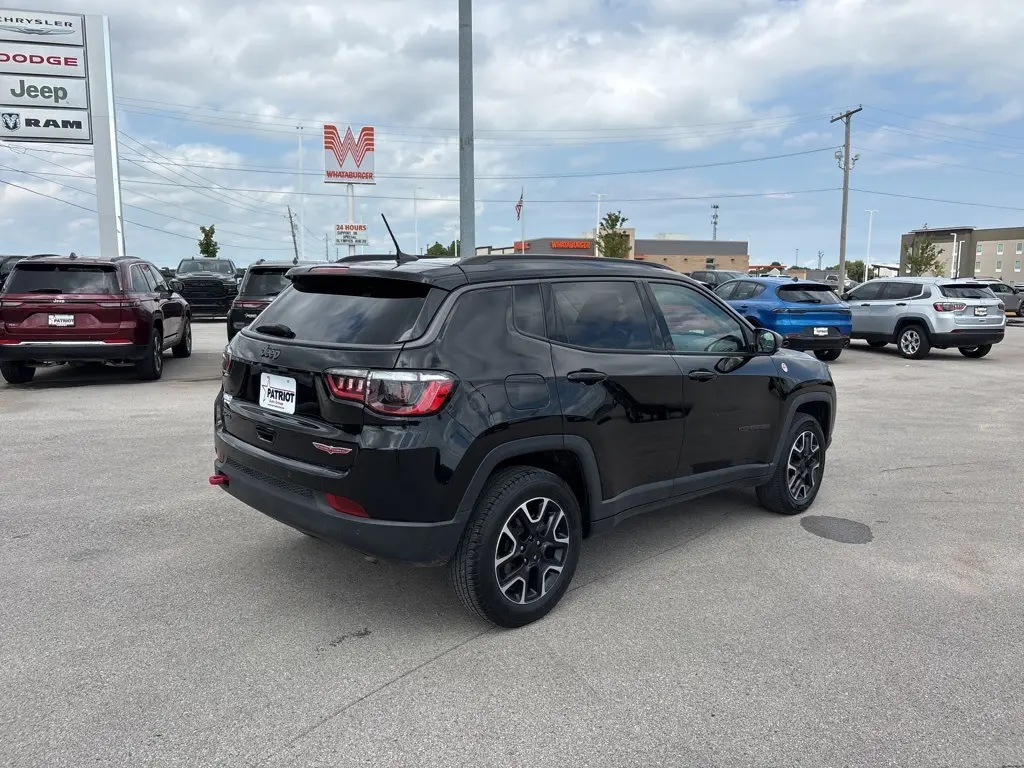 2021 Jeep Compass Trailhawk photo 3