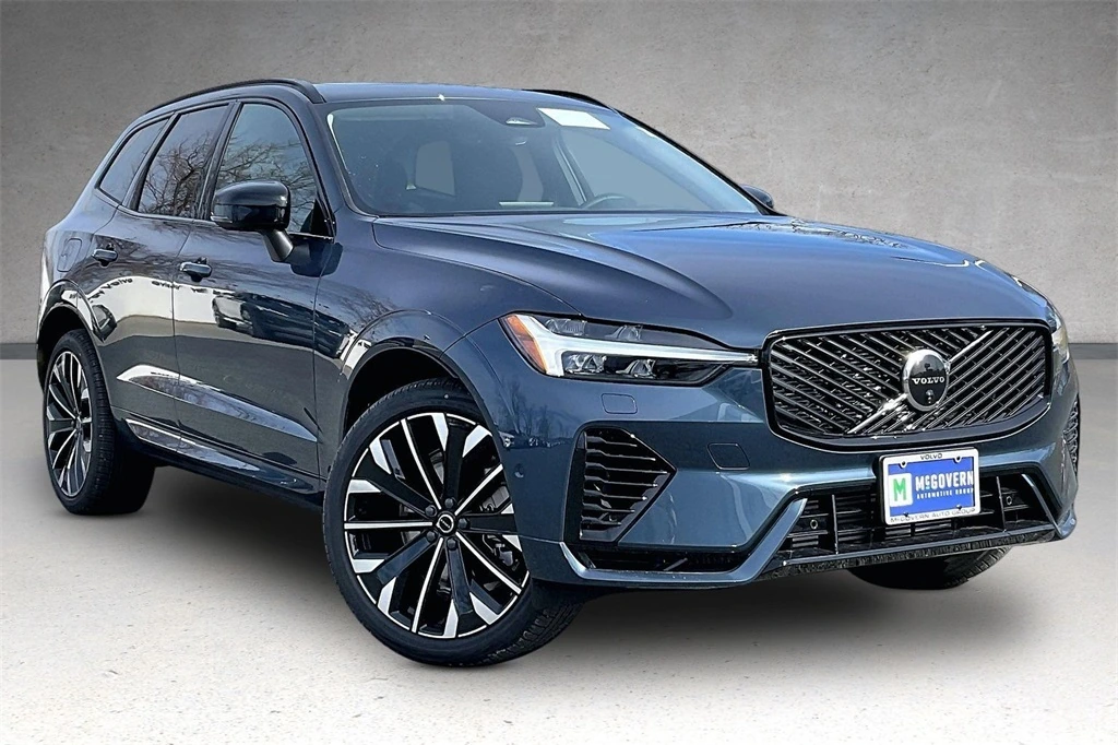 2026 Volvo - image 2