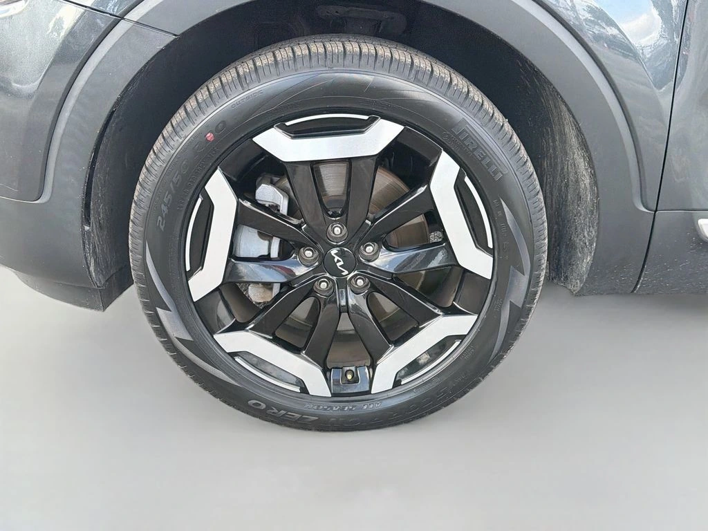 2024 Kia Telluride S - Photo 40