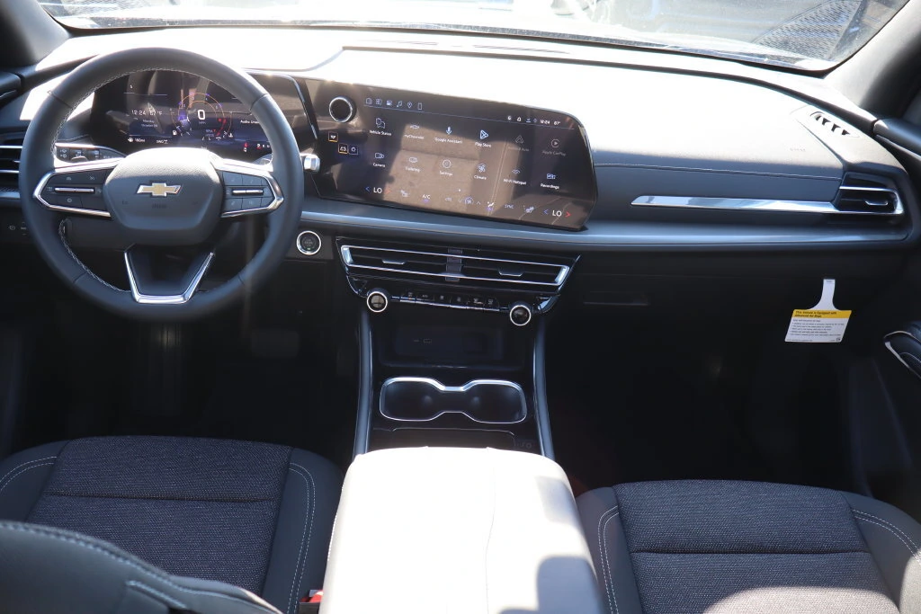 2027 Chevrolet Traverse LT - Photo 25