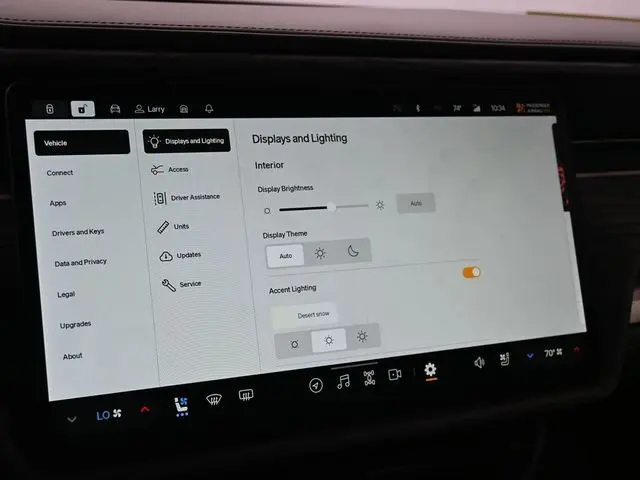2022 Rivian R1T Adventure photo 18