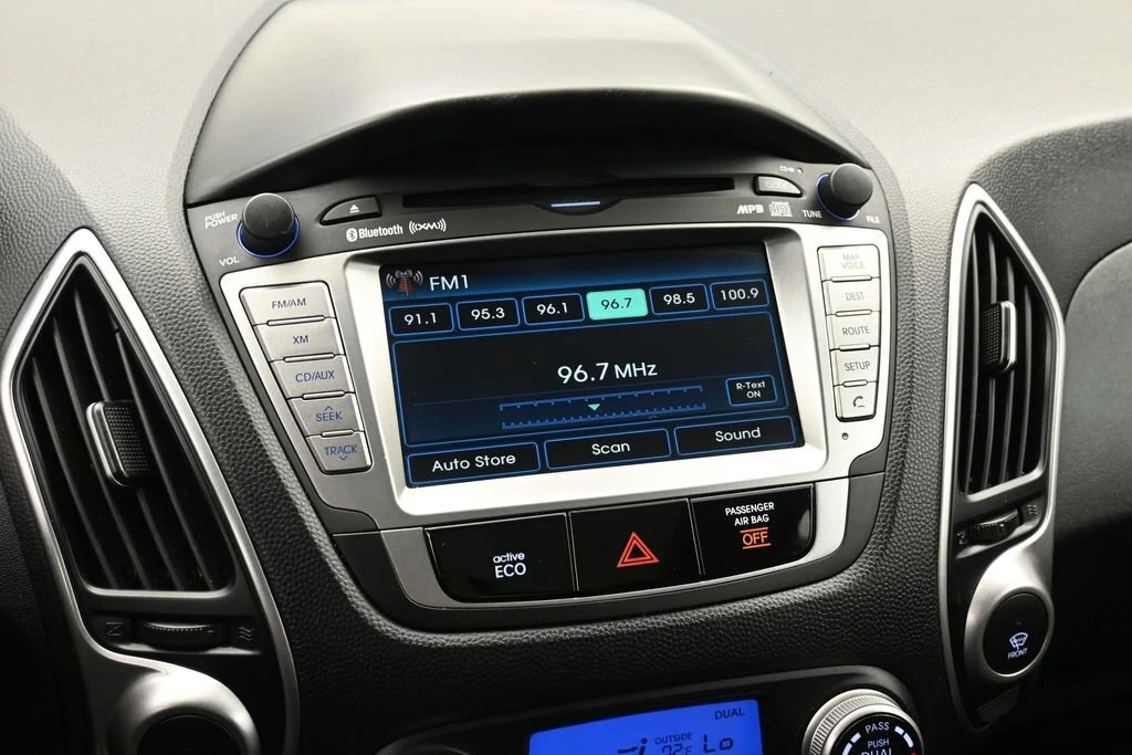 2012 Hyundai Tucson Limited - Photo 12