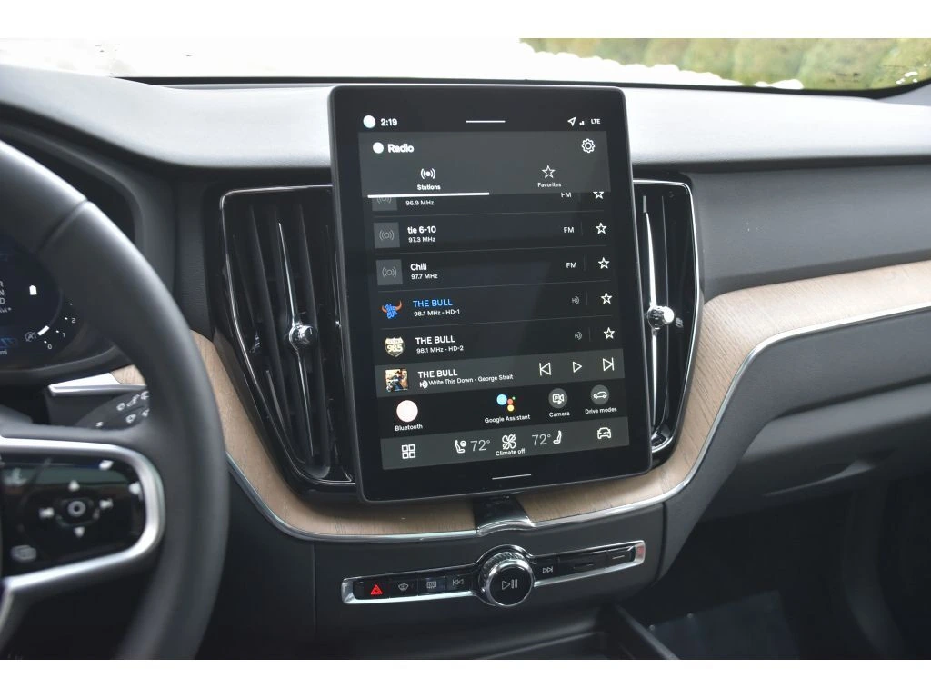 2026 Volvo - image 17