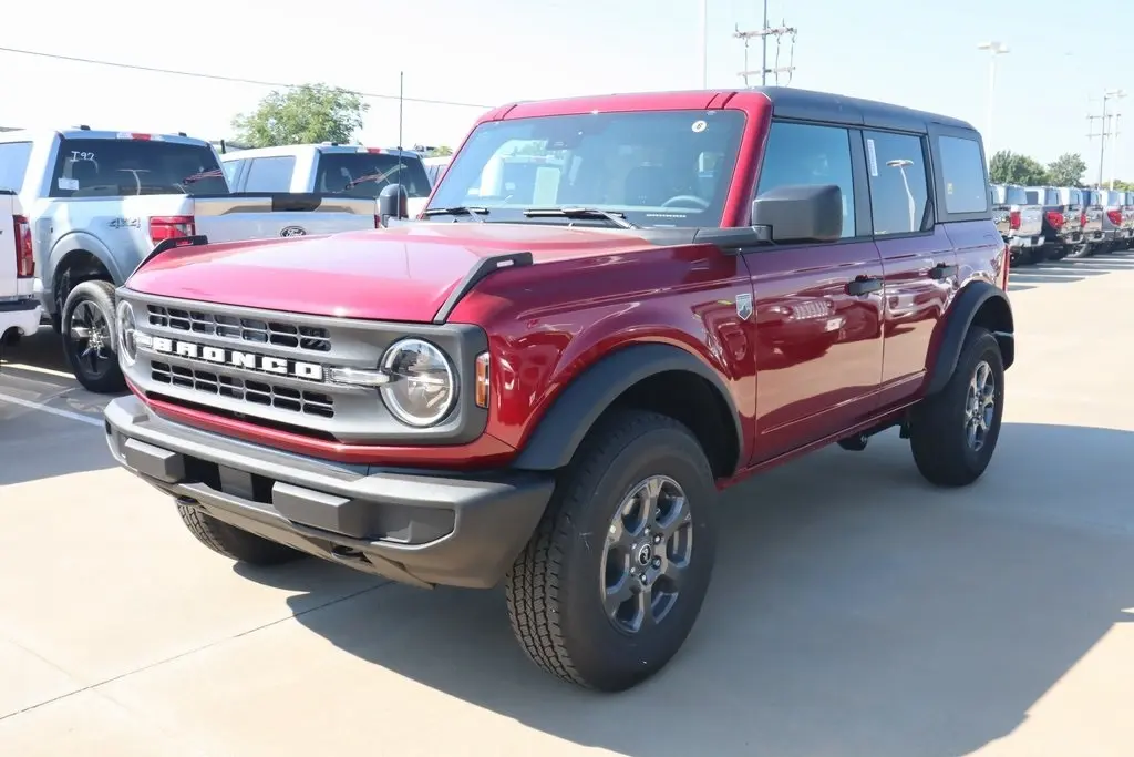 2025 Ford Bronco Big Bend photo 2