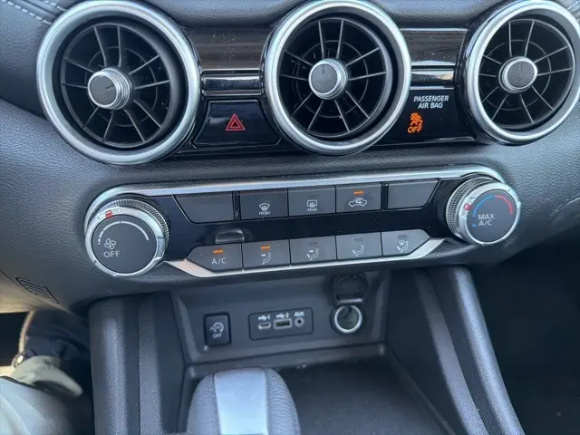 2024 Nissan Sentra SV photo 14