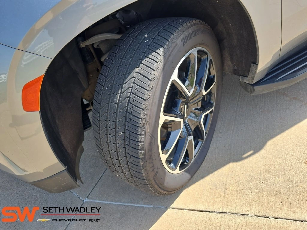 2024 Chevrolet Suburban RST - Photo 32