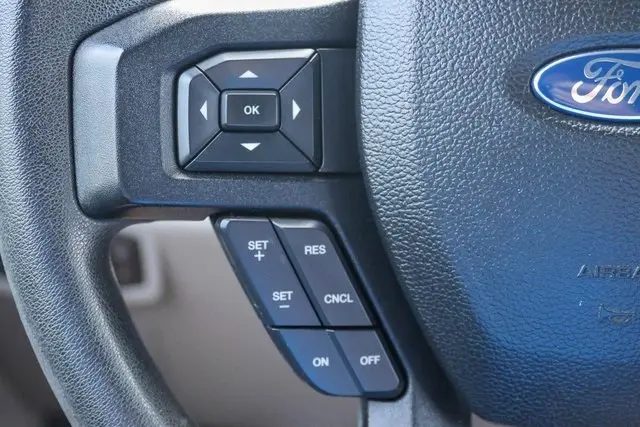 2016 Ford F-150 XL photo 20