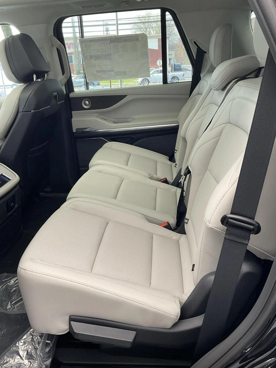 2026 Lincoln Navigator Reserve - Photo 10