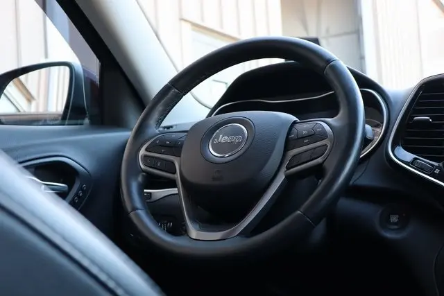 2019 Jeep Cherokee Limited photo 45