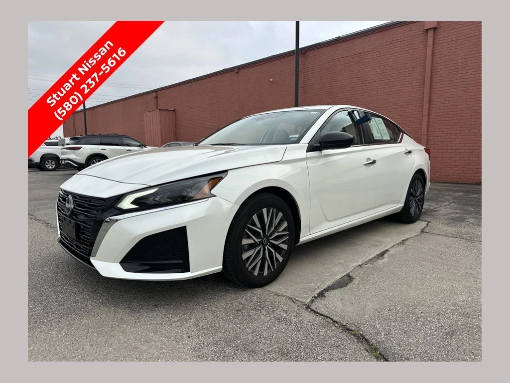 2025 Nissan Altima SV