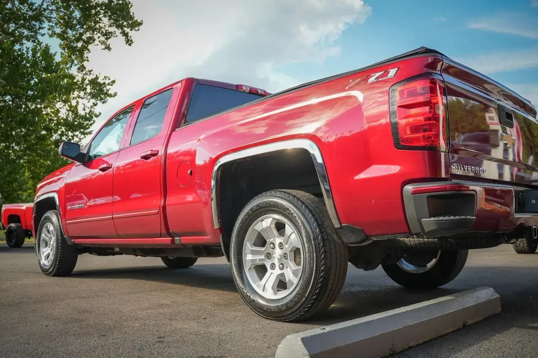 2018 Chevrolet Silverado 1500 Z71 LT photo 9