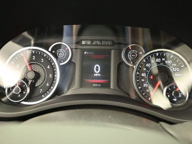 2025 RAM 2500 Tradesman - Photo 25