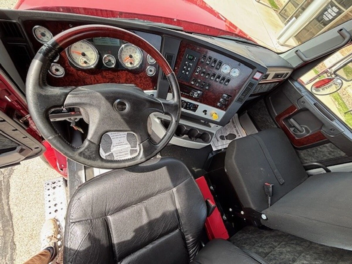 2021 Freightliner 122SD - image 17