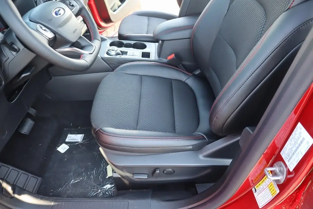 2026 Ford Escape ST-Line photo 11