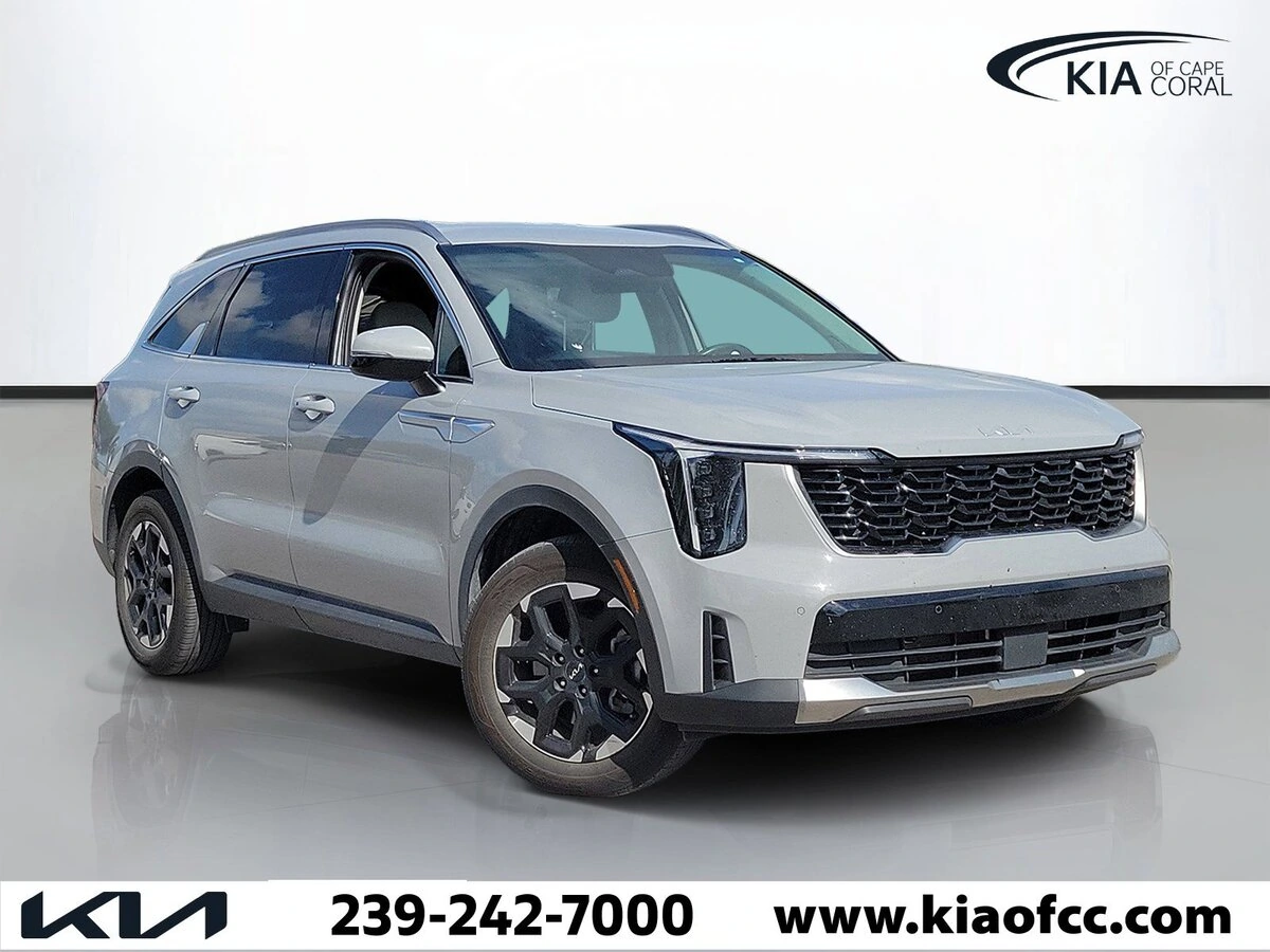 2025 Kia Sorento S AT's photo