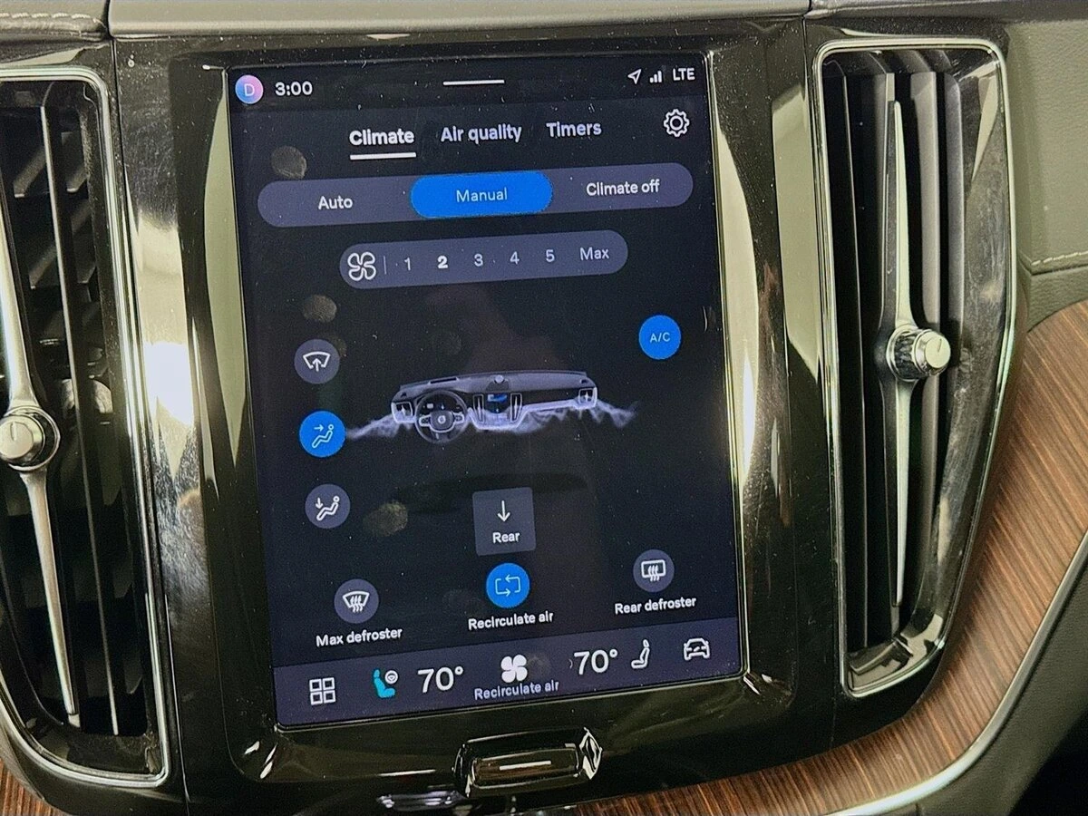 2023 Volvo - image 18