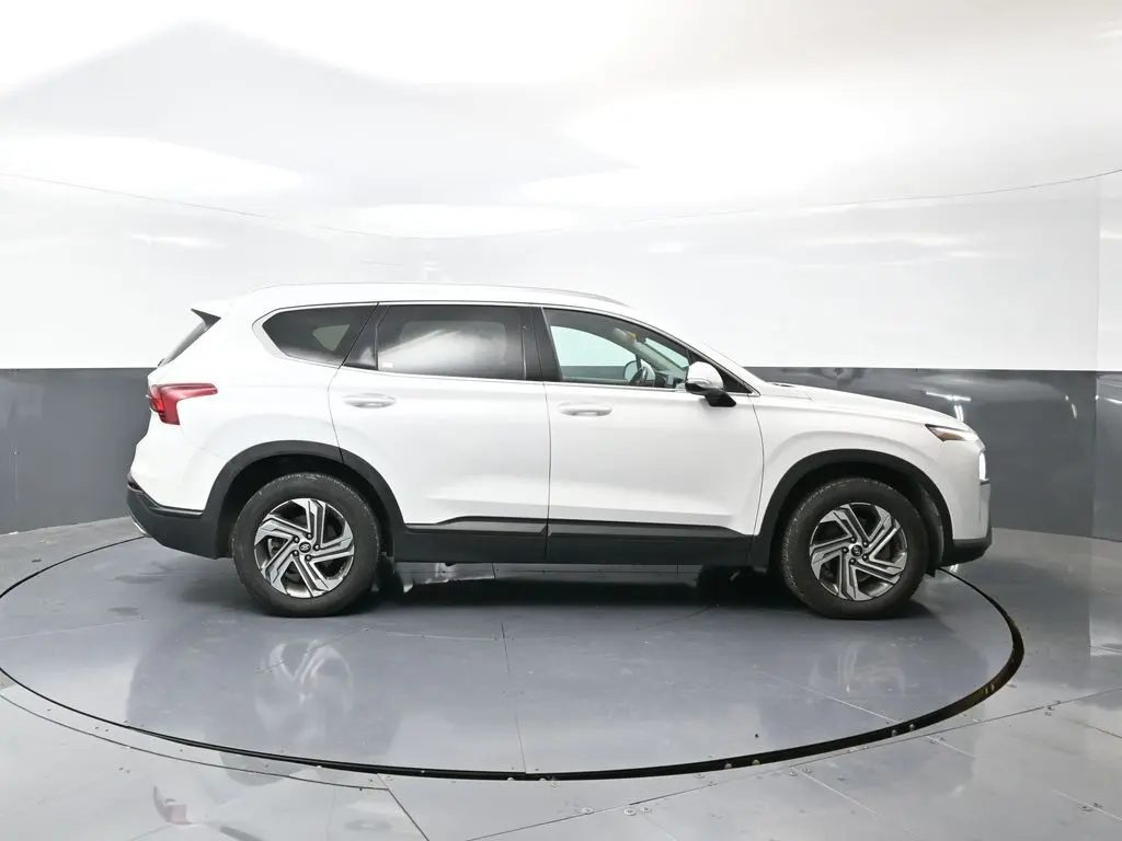 2023 Hyundai Santa Fe SEL photo 2