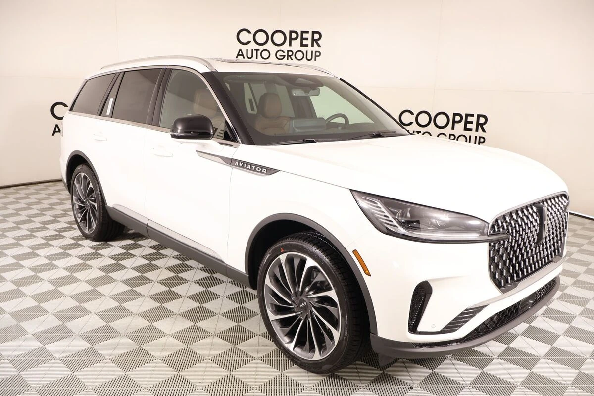2026 Lincoln Aviator Reserve AWD's photo
