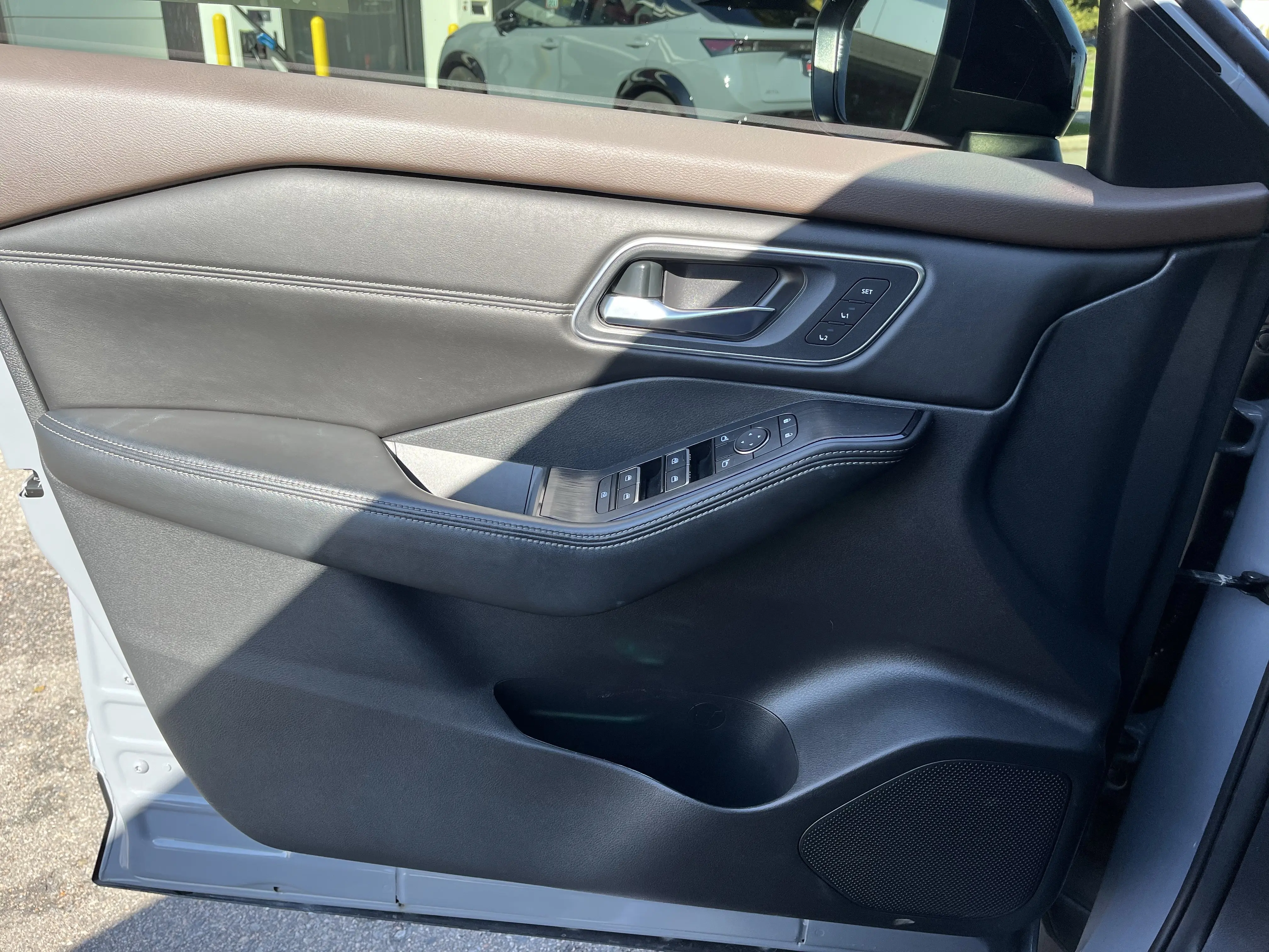 2022 Nissan Rogue Platinum photo 9