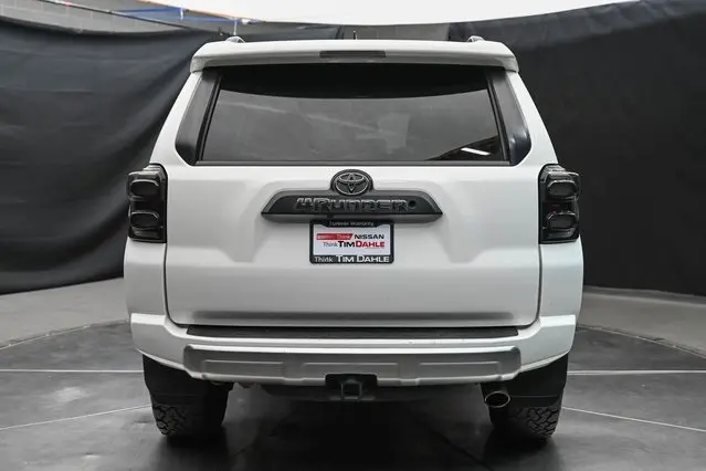 2018 Toyota 4Runner TRD Off-Road photo 10