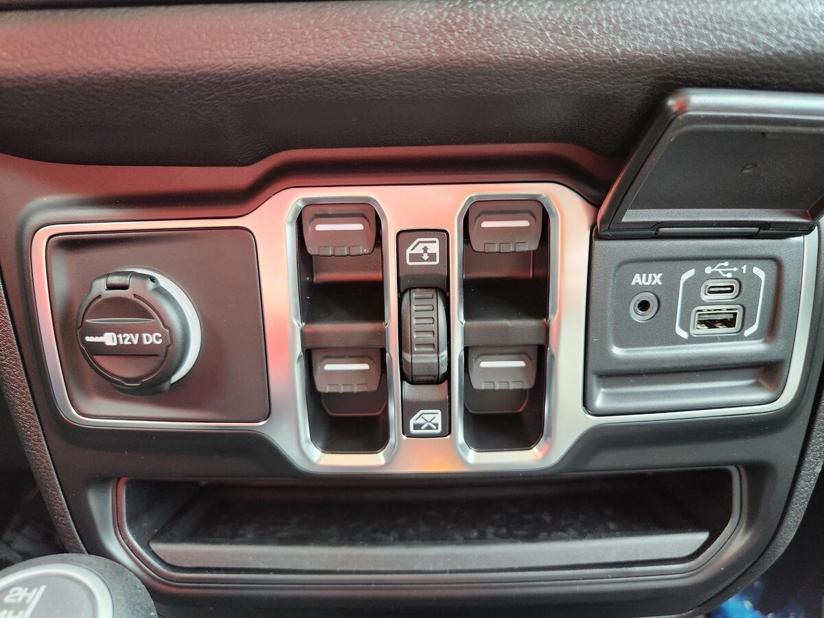2025 Jeep Wrangler 4-Door Sport S - Photo 6